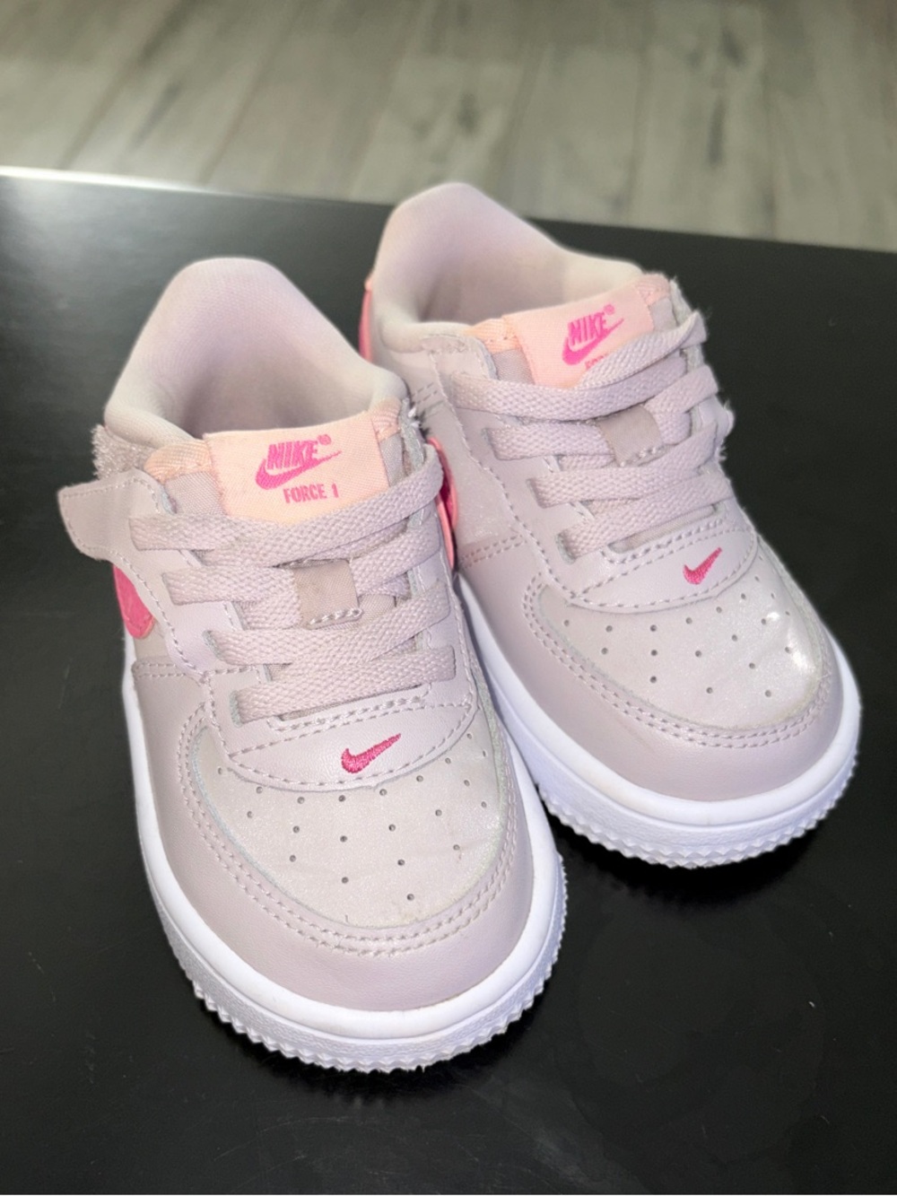 Nike Force 1 Low Toddler Girls Sneakers Size 7C. EUC